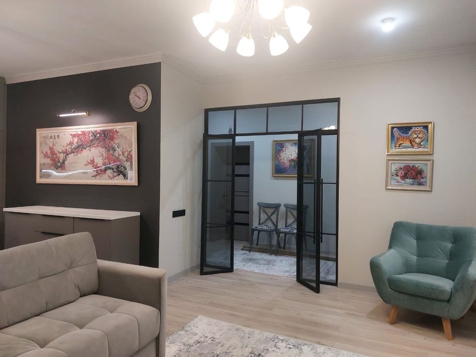 ШИКАРНАЯ двухкомнатная квартира в центре С МЕБЕЛЬЮ И ТЕХНИКОЙ