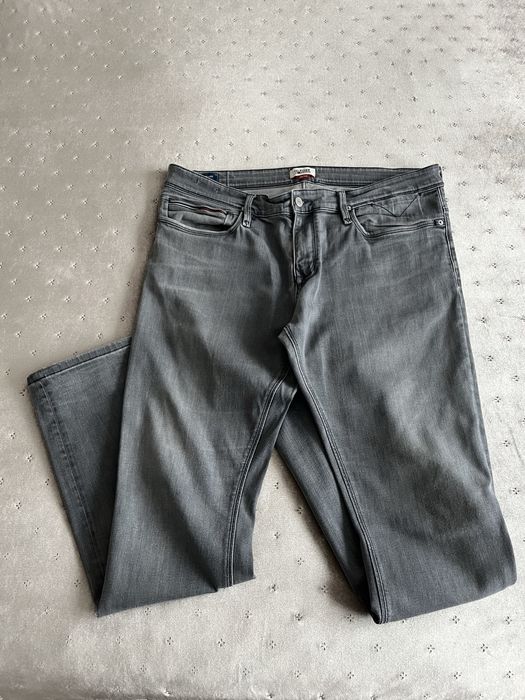 Blugi barbati . Tommy Hilfiger. 38/34