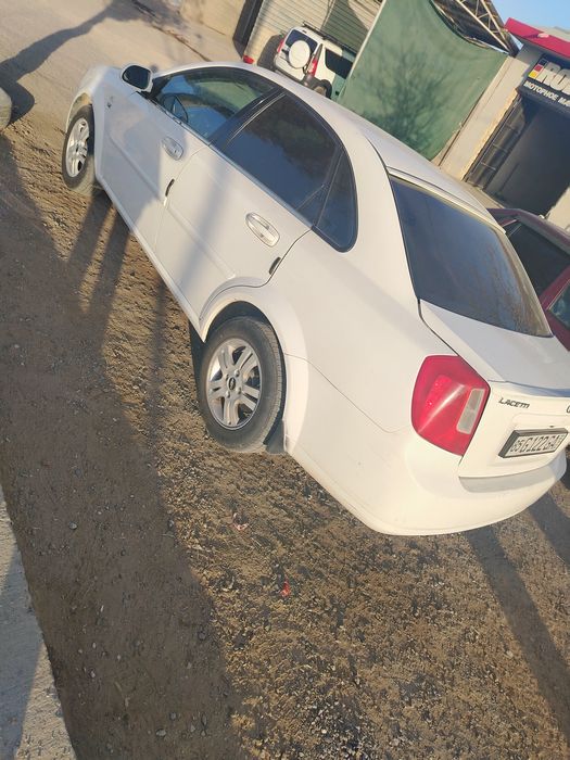 Lasetti 2lik mator  2006 yili 1 chap krelo almashgan