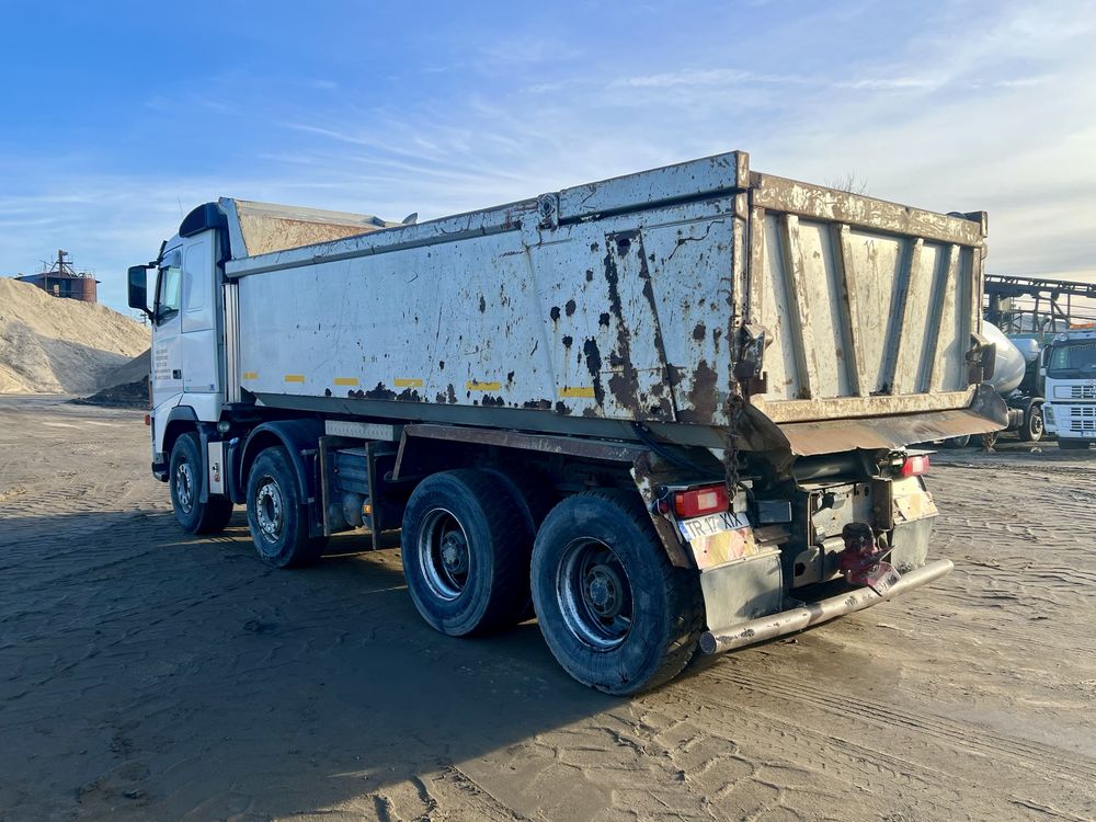 Bascula Volvo FH 520 8X4