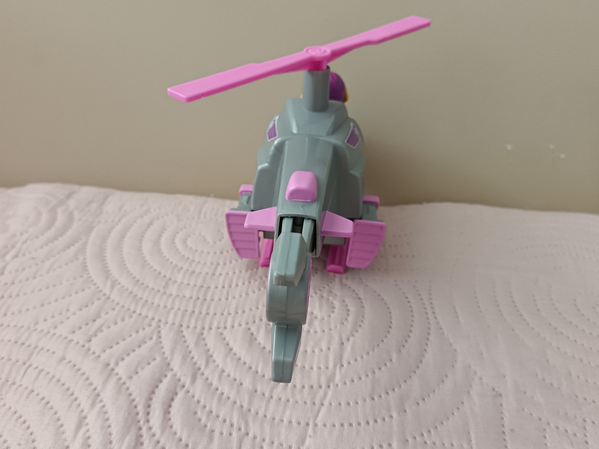 Vând elicopterul lui Sky din Paw Patrol în stare perfectă
