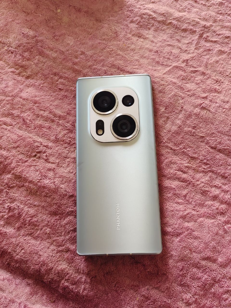 Tecno phantom x 2