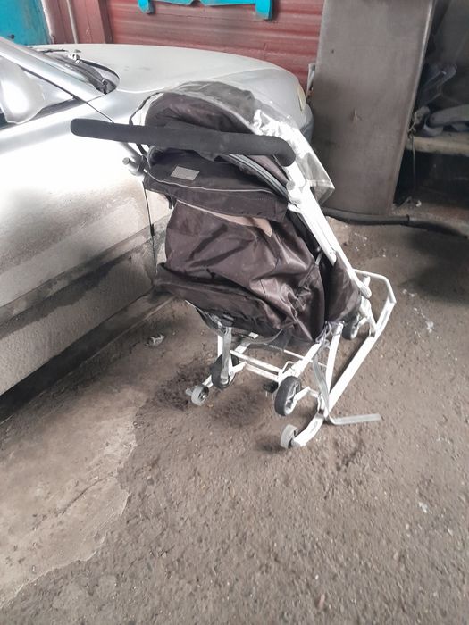 Продам санки коляску