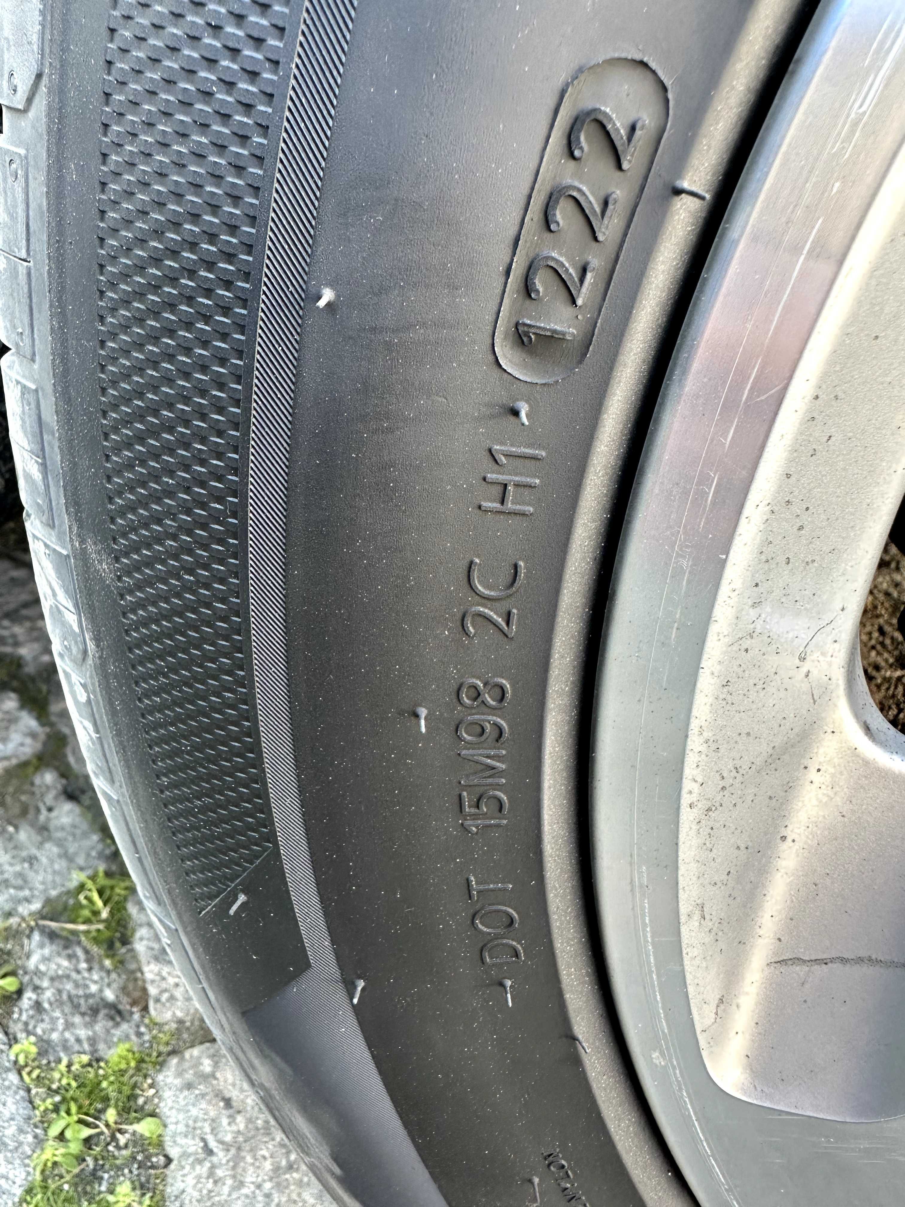 Гуми Hankook Ventus S1 Evo 3 SUV 235/55/19 DOT 12/22