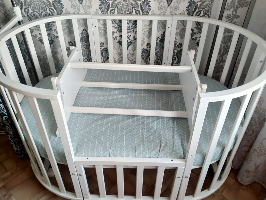 Продам детскую кроватку