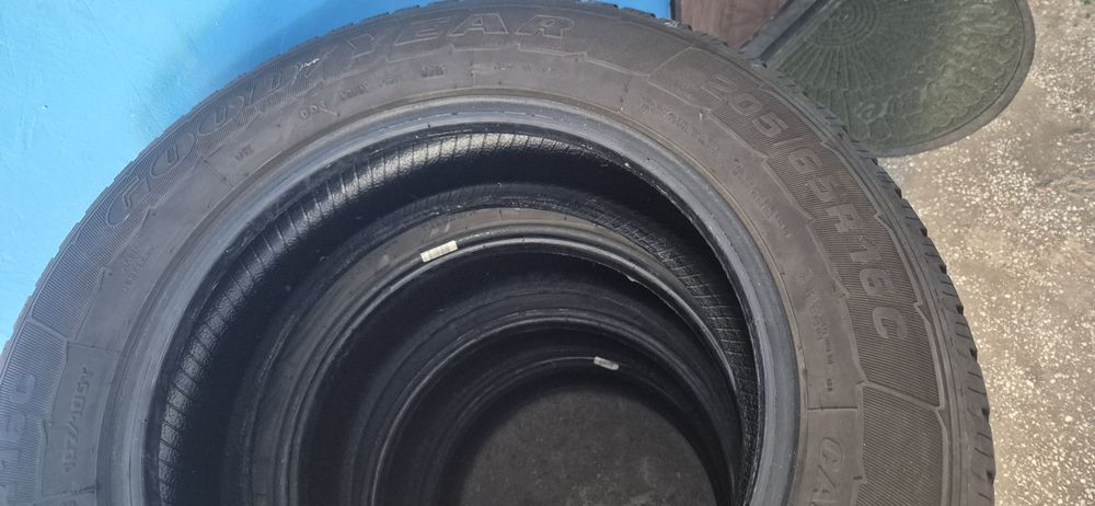 205 65 16C Goodyear