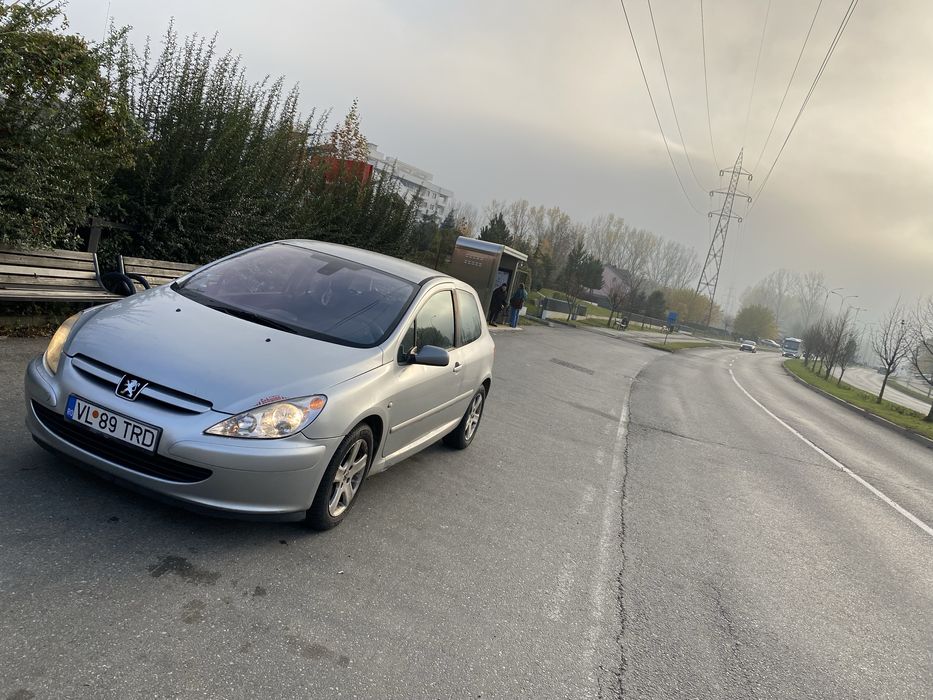 Peugeot 307 2.0 diesel an 2004 Climatromic Diesel consum foarte mic