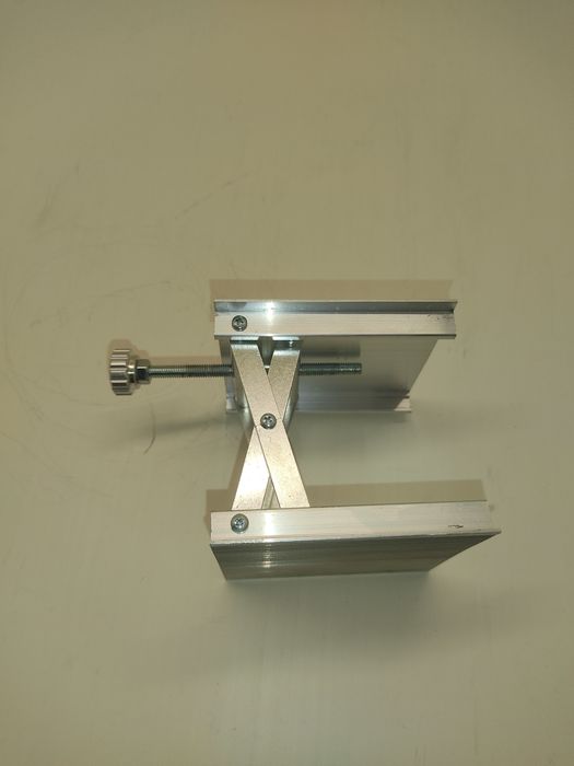 Телескопична Алуминиева стойка поставка