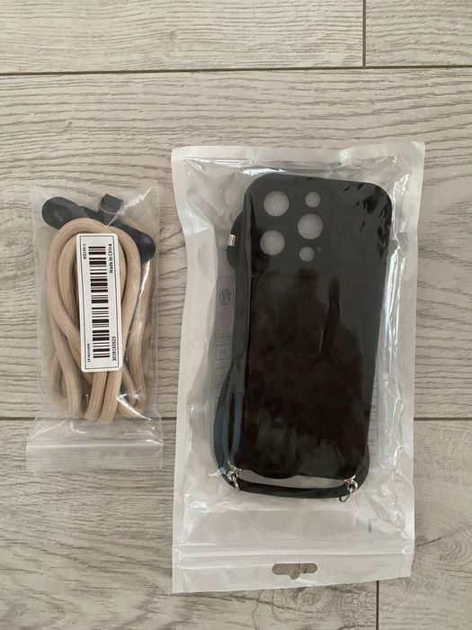 Кейс за iphone 16pro и въже за кейс