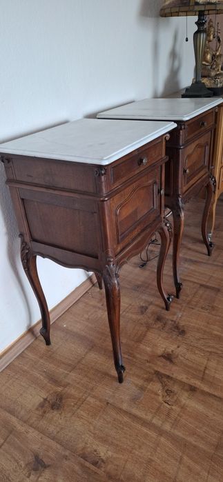 Барокови нощни шкафчета