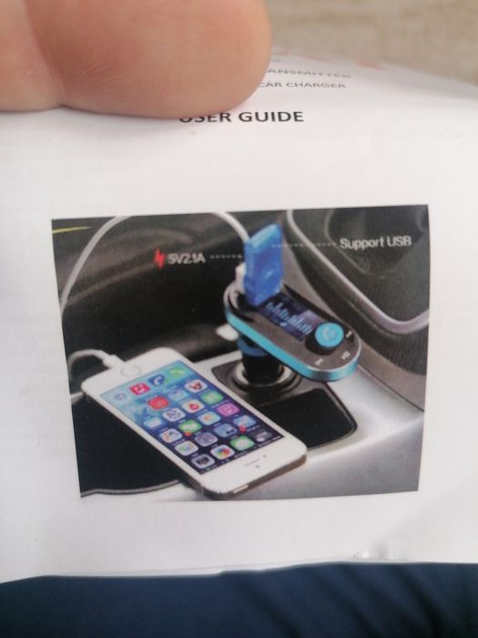 Modulator FM auto AKAI, încărcător telefon