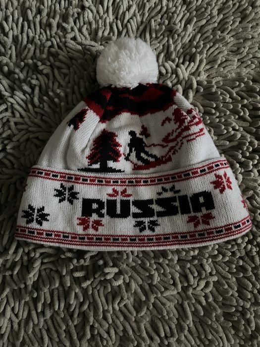Продам новую шапку RUSSIA