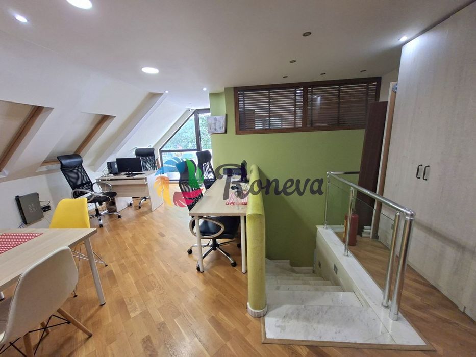 Дава се под наем Офис в Варна, Червен площад - 50 кв.м за 398.82 € - Снимка #4