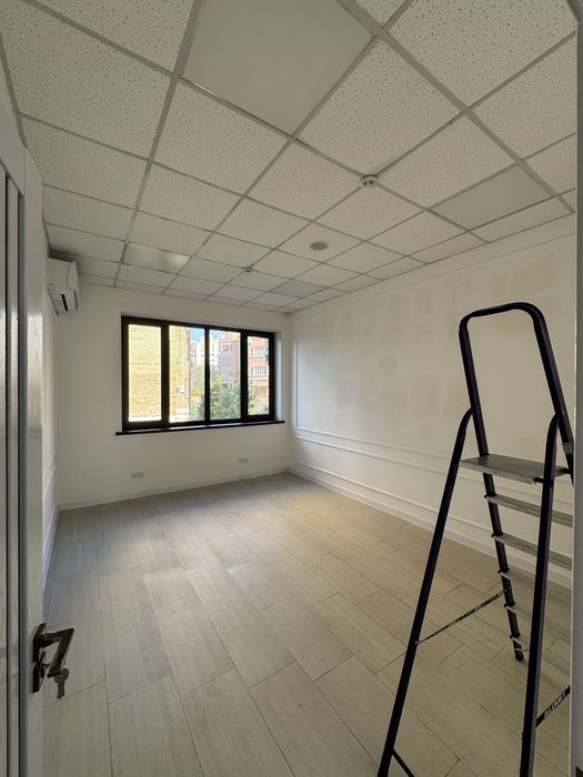 Сдается не жилоe помещение в аренду, 153 кв