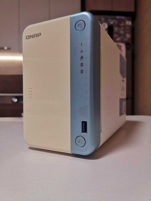 NAS мрежови сторидж QNAP TS-251D, 8Gb RAM DDR4, 2 bay