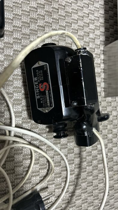 Motor electric cu pedală atașabil masina de cusut
