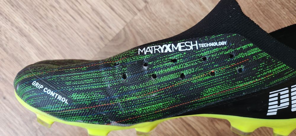 Бутонки Puma Ultra детски футболни обувки номер- 37.5