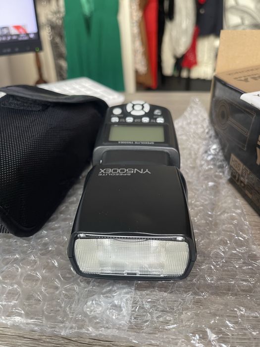 Blitz Yongnuo Speedlite YN 500 EX NOU NOUT In cutie