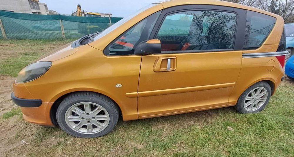 Peugeot 1007 1.6I 110 к. с на части