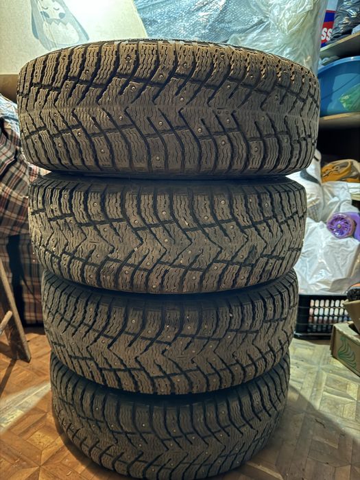 Продам зимние шины