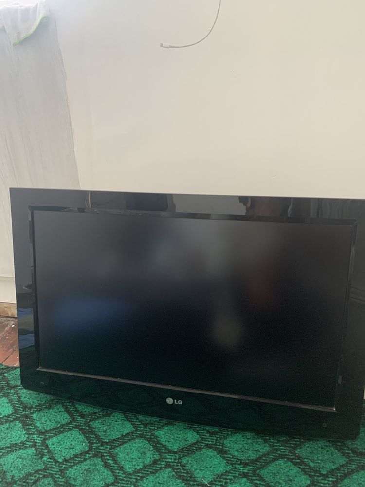 Телевизор LG 32LB75