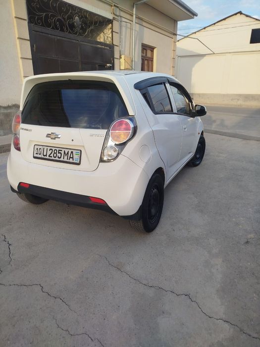 Spark 2011 yil 1 pozitsiya