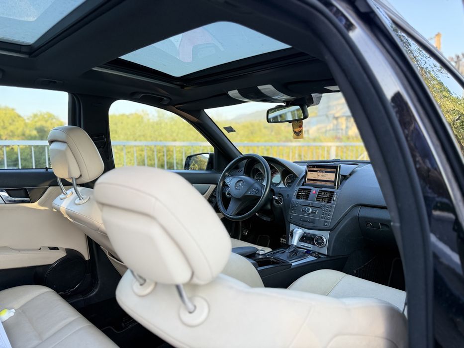 Mercedes-Benz C350 Pachet AMG