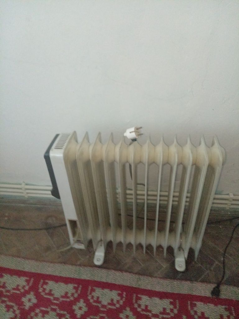 Vand calorifer electric. 12 element. Pret 70 lei. ti