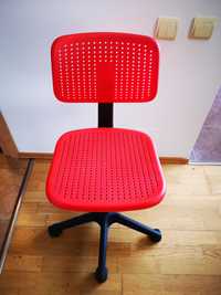 Scaun rotativ Ikea rosu + negru pentru birou copii (2 buc disponibile)