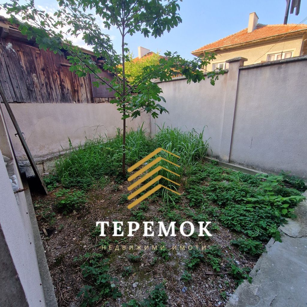 Продава се Къща в Шумен, Бялата пръст - 258 кв.м за 852 €/кв.м - Снимка #2