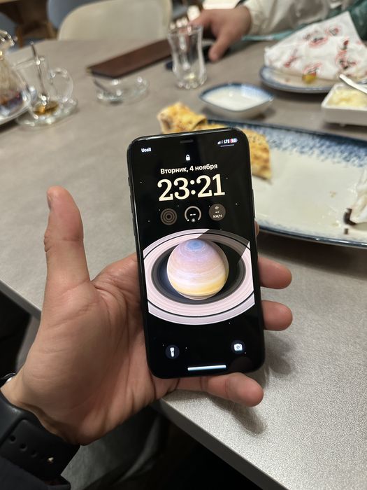 Iphone 11 pro LL/ 64 GB