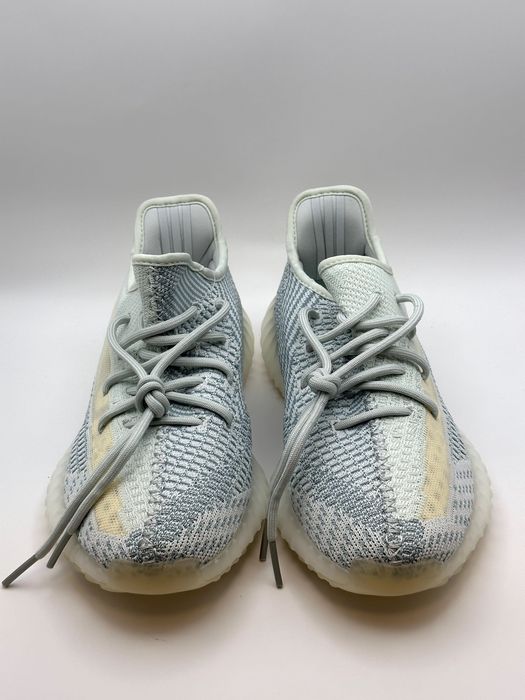 Yeezy 350 v2 Cloud White Sneakers