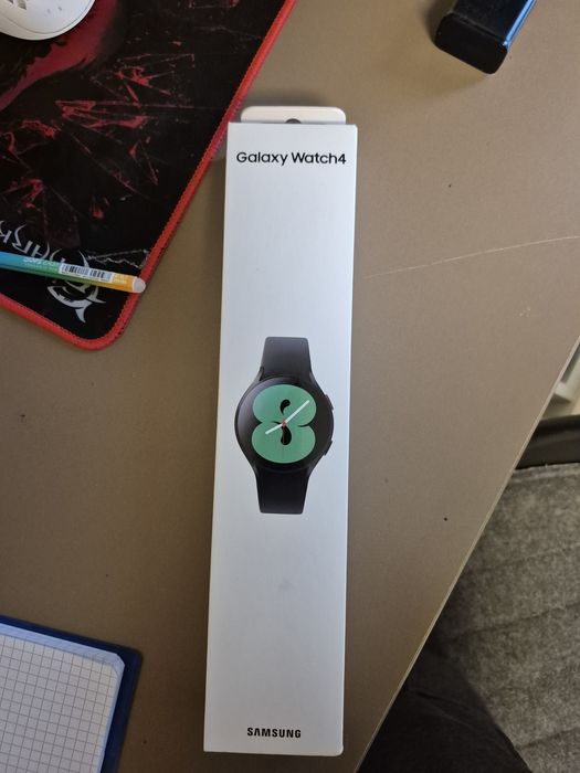 Galaxy watch 4 (cu incarcator)