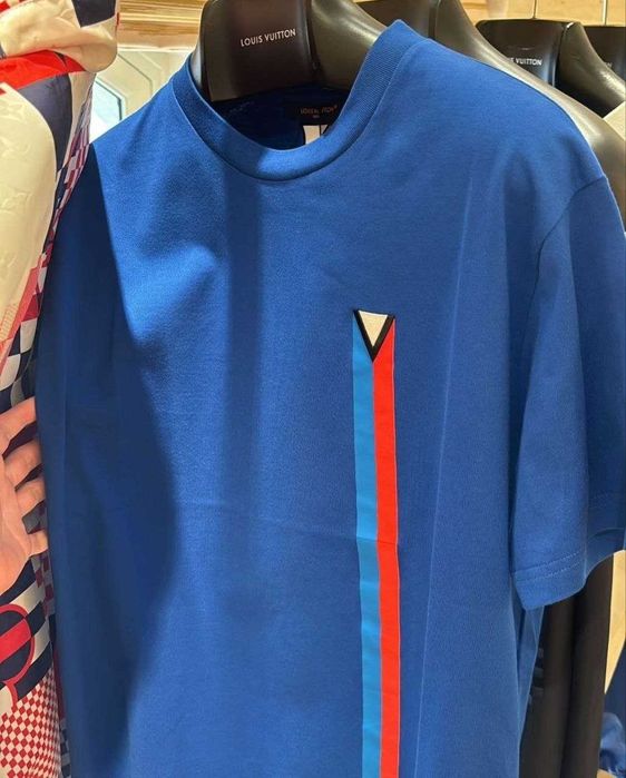 Tshirt Louis Vuitton Тенска LV 2025 нов модел 1AG080