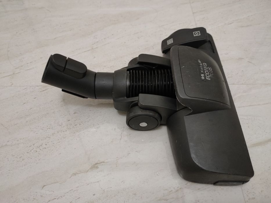 Продавам четка за прахосмукачка Миеле/Miele.