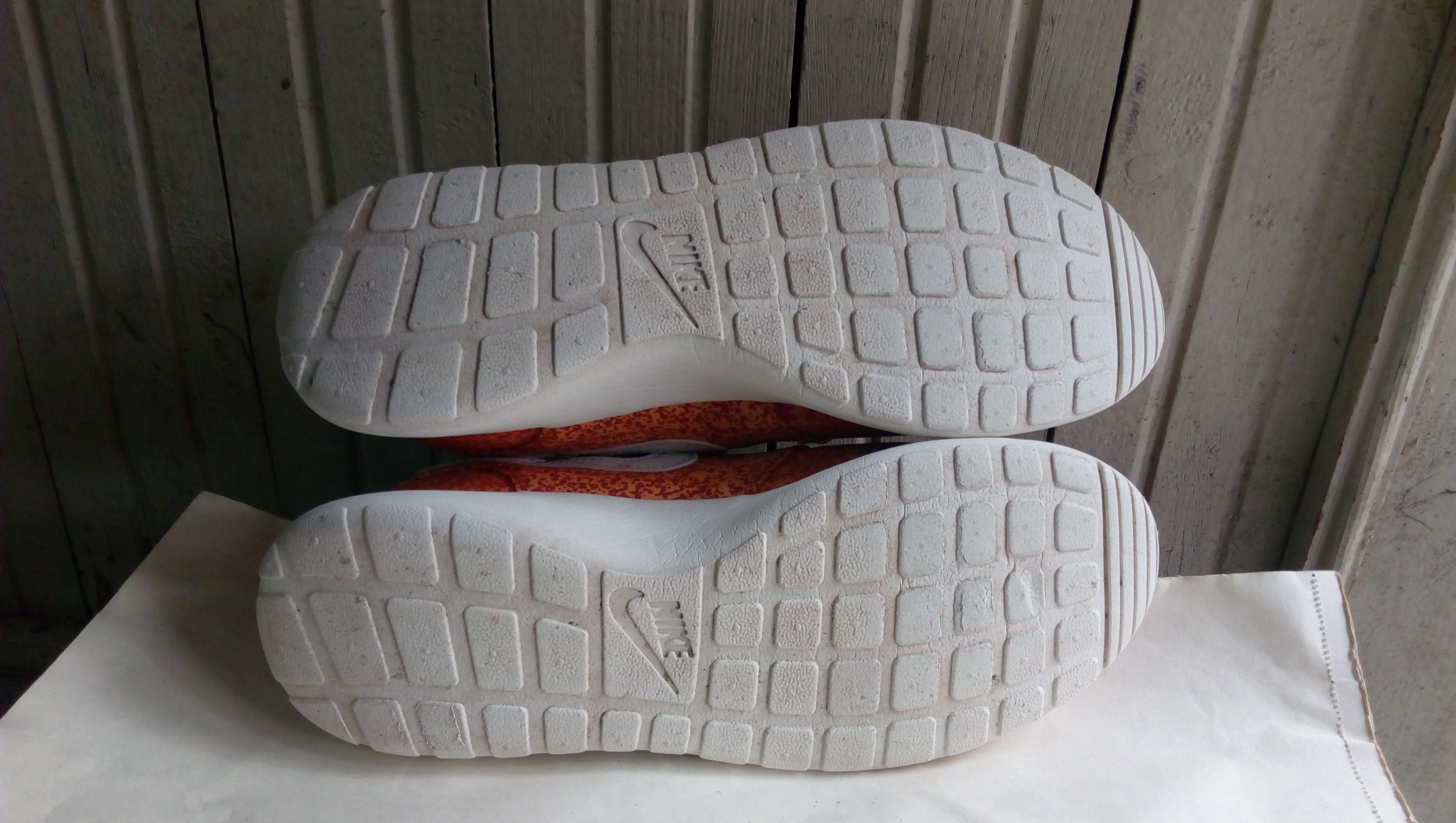 ''Nike Roshe Run One''оригинални маратонки 39 номер
