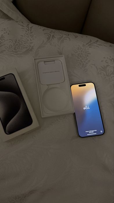 Продам Iphone 15 pro