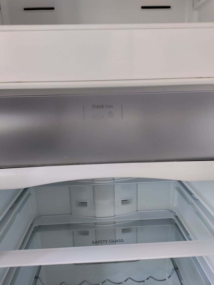 Хладилник Ariston Hotpoint