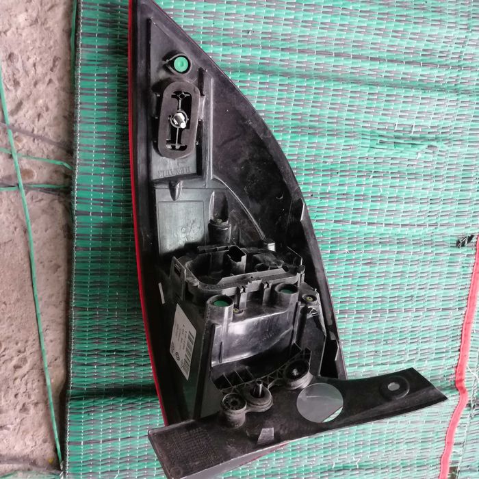 Десен стоп за Renault Clio 2013-2016 година.