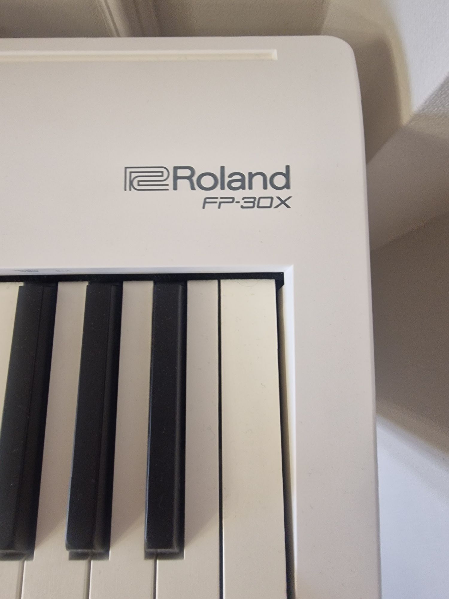 Roland fp-30x цифровое пианино