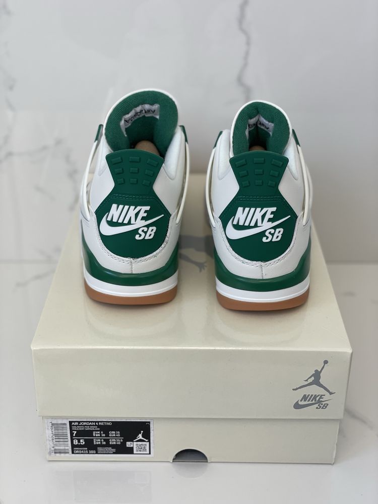 Air Jordan 4 Retro SB Pinne Green