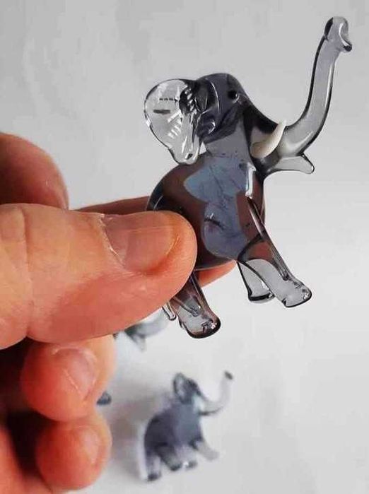 3 elefanți din sticla, vechi, perioada comunista