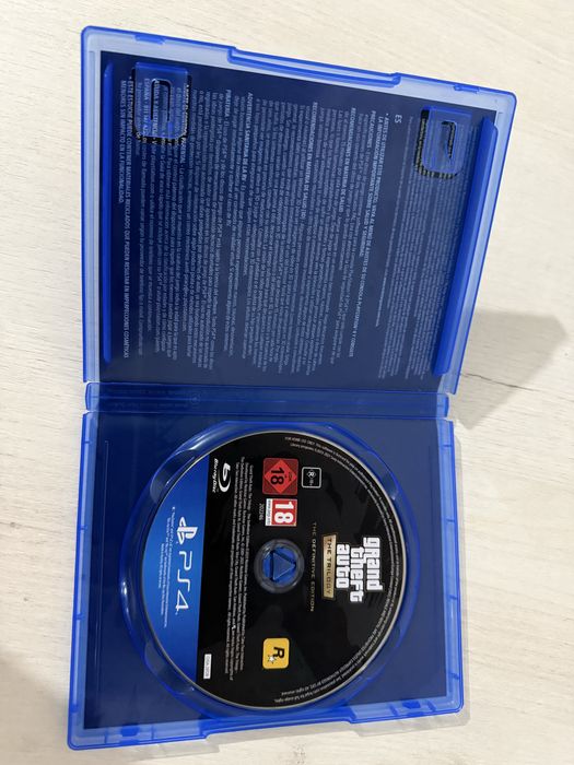 Grand Theft Auto: The Trilogy – The Definitive Edition (PS4)