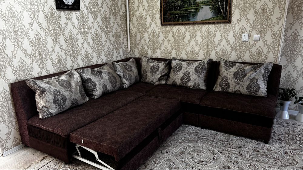 Диван угловой прямой кылугада болады состояниясы жақсы
