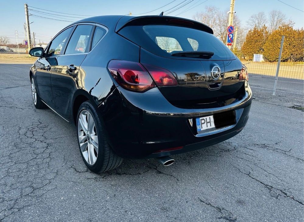 Opel Astra Cititi Anuntul