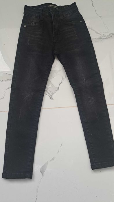 Два броя детски дънки