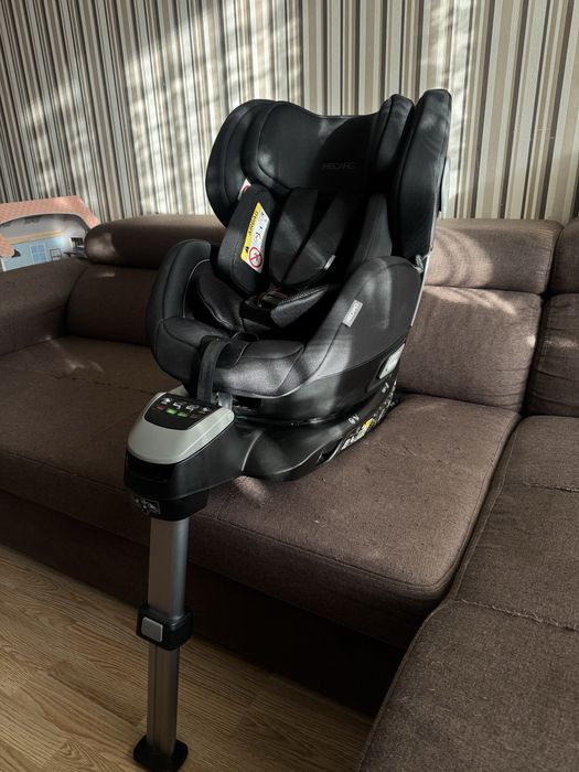 Столче за кола Recaro Salia, IsoFix, i-Size, 40-105 cm, Mat Black