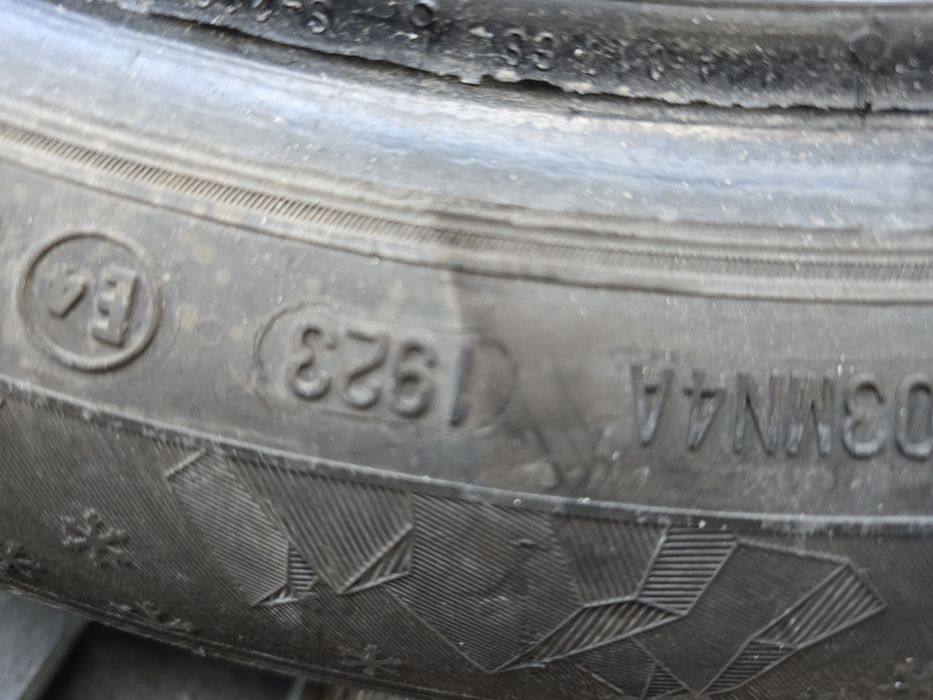 Anvelope de iarna 205-55r16 Semperit