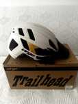 MTB каска Urge Trailhead white L/XL