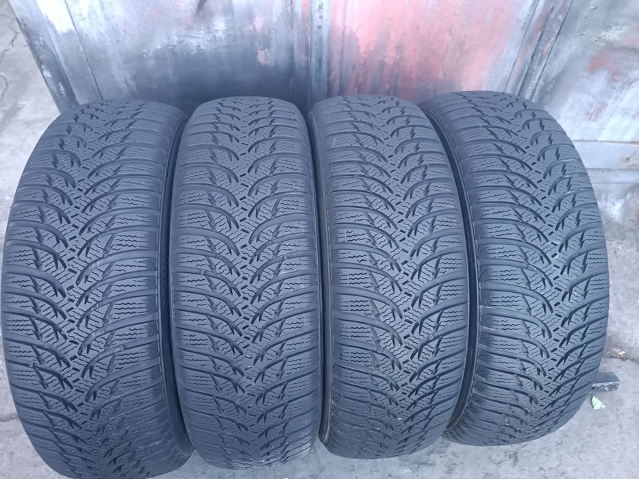 185/65/15 Kumho .